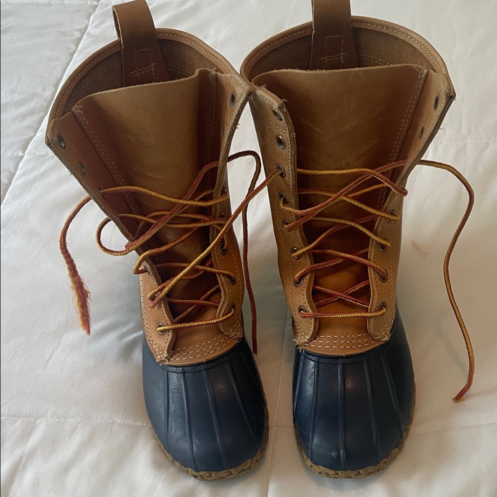 L.L. Bean Maine Tan and Navy Duck Hinting Boots